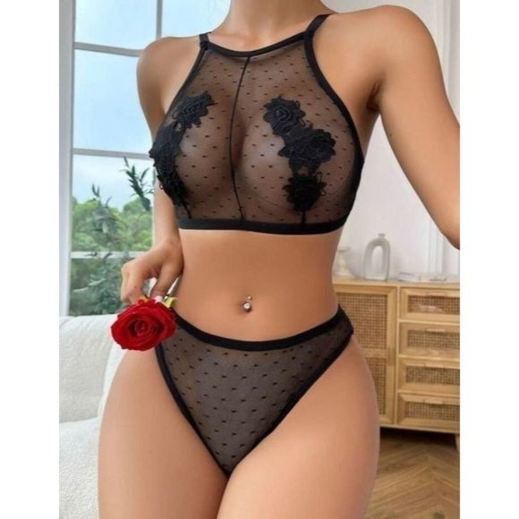 Black Appliques Detail Sheer Mesh Lingerie Set - Picture 3 of 7